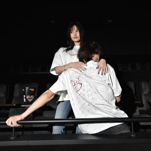 'ОБИЧАМ ТÉ' Тéниска