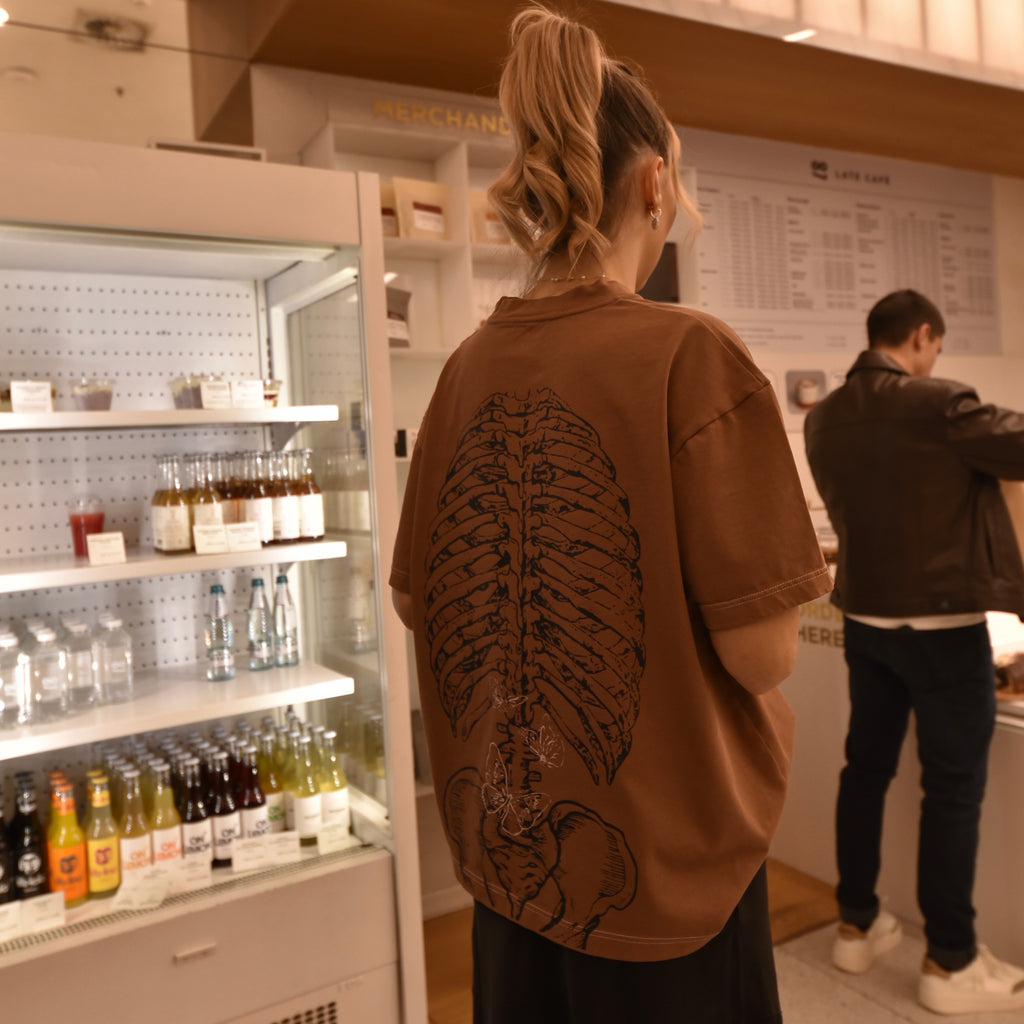 'ИСКАМ ТÉ' Тéниска